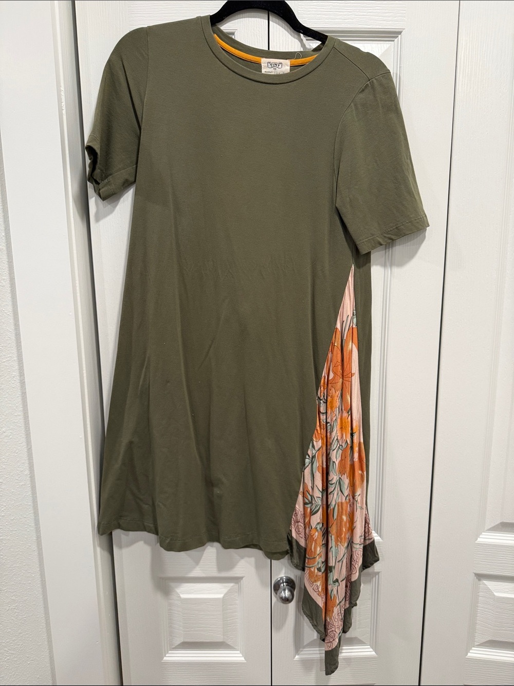 Anthropologie Olive Green Short-Sleeve Tunic with Orange Floral Scarf Corner